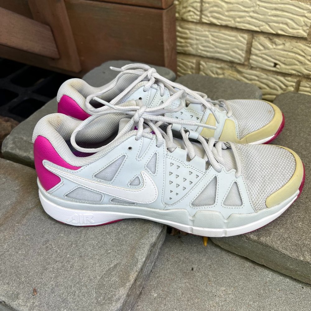 Nike Women's Tennis Court Shoes